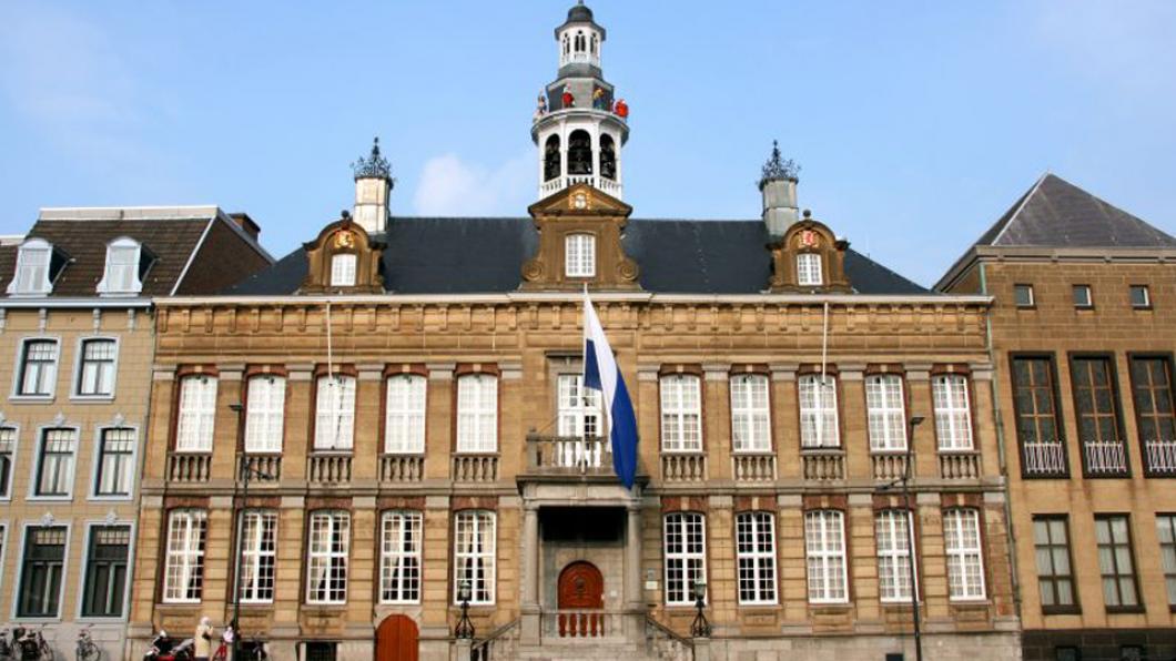Stadhuis Roermond.jpg