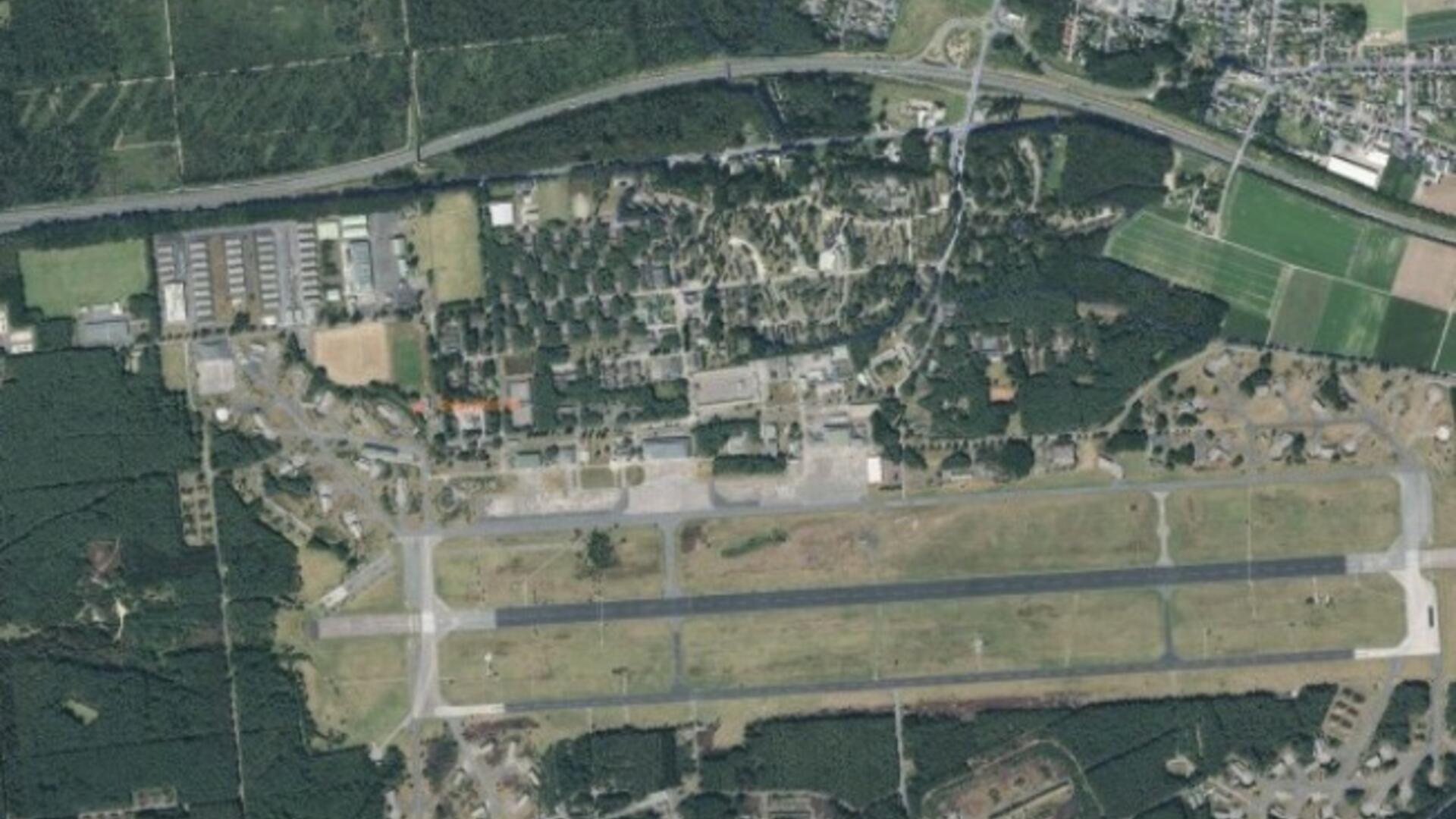 Luchtfoto militair terrein Elmpt